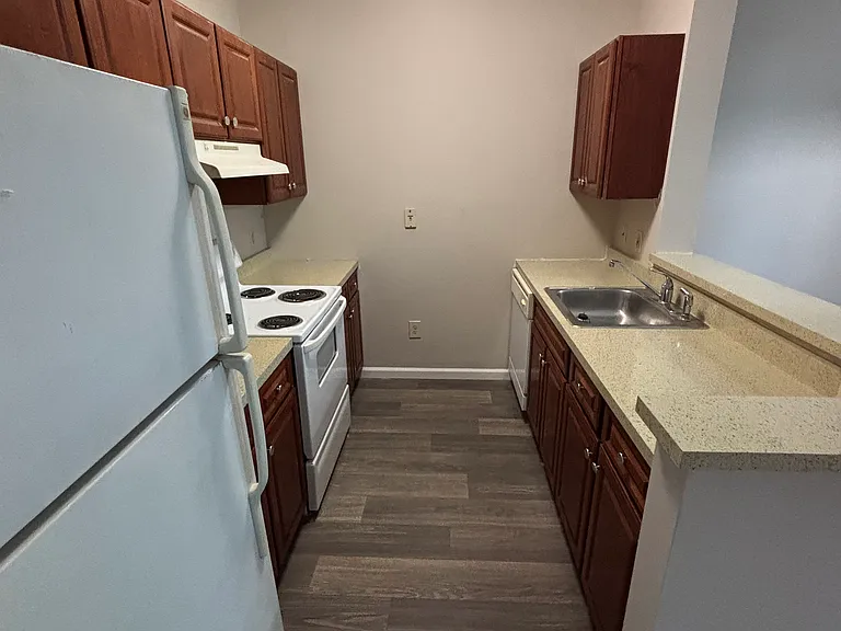 Homer G. Phillips Senior Apartments — Photo 35