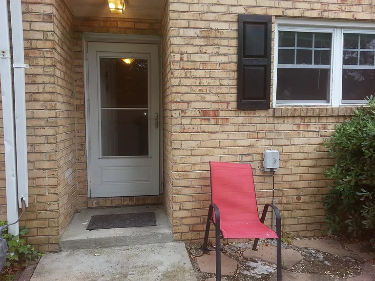 Hillside Ave — Photo 20
