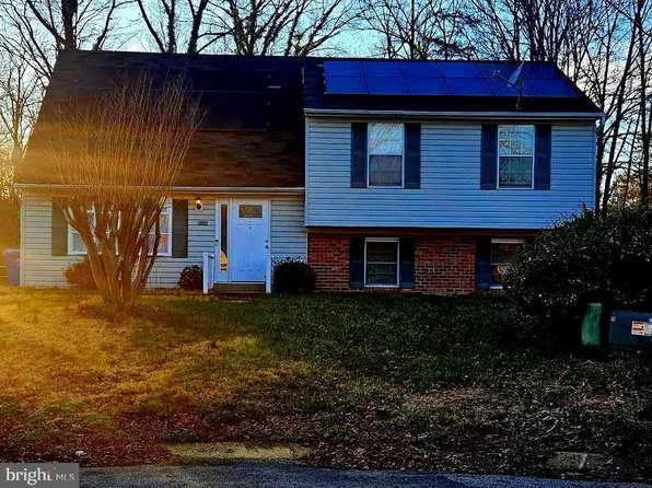 2082 Chapelside Ct, Waldorf, MD 20602