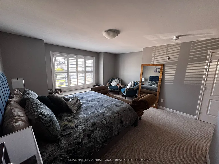 1098 Woodhaven Dr — Photo 33