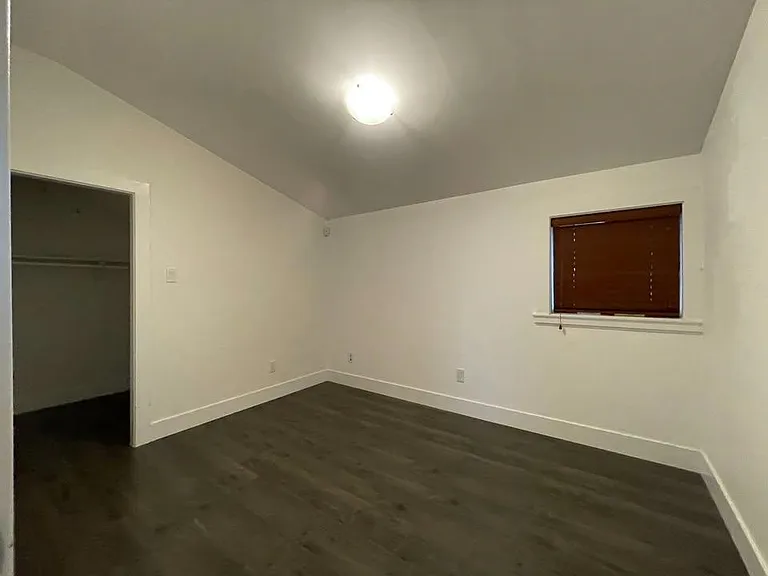 2258 Fraserview Dr — Photo 6
