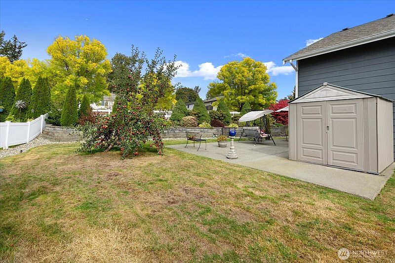 4th image of 20097 High Meadows Road SE