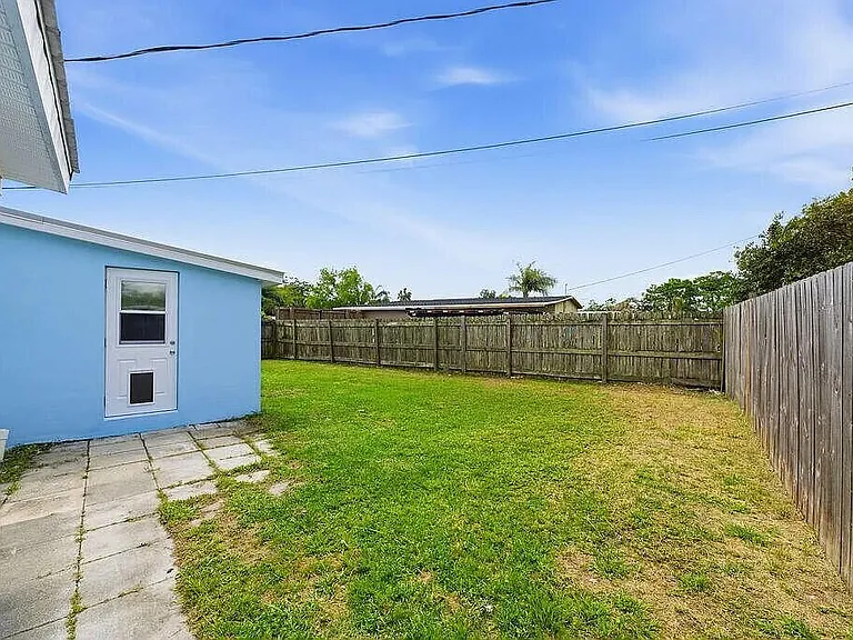 102 SE El Sito Ct — Photo 17
