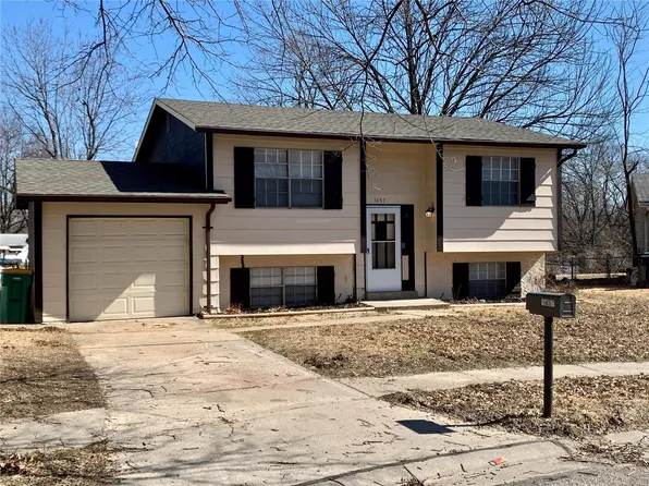 1457 Columbia Hills Ct, Saint Louis, MO 63138