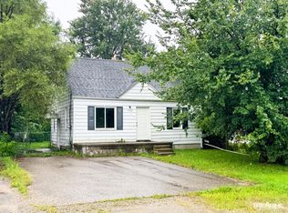 1500 E Buder Ave, Burton, MI 48529