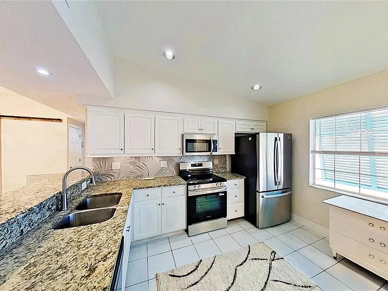 3641 Stokes Dr — Photo 4