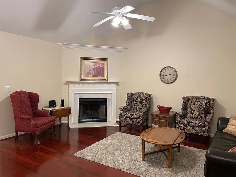 126 Hayesbury Ct — Photo 5