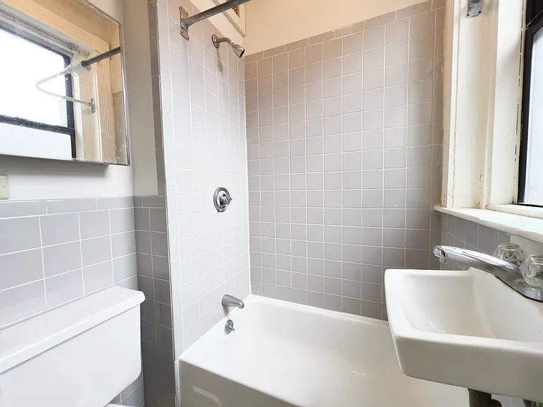 9 Myrtle St #8 — Photo 8