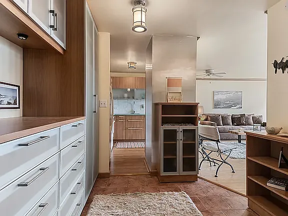 1 bed, 700 sqft, $3,200 — Photo 4