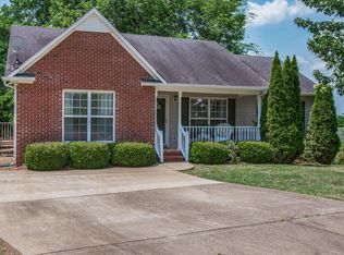 2717 Mollys Ct, Spring Hill, TN 37174