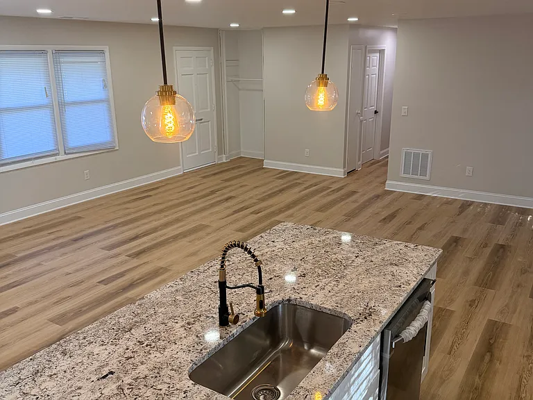 605 Lake Dr — Photo 25