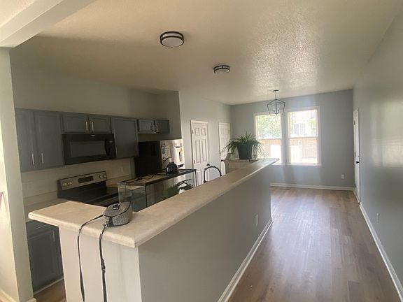3rd image of 704 Integrity Oaks