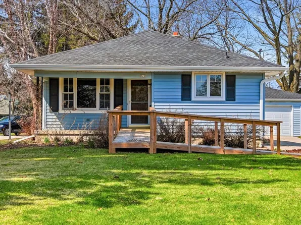 322 South Park STREET, Oconomowoc, WI 53066