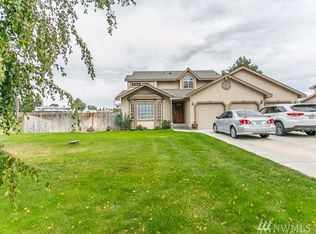803 S Mockingbird Ct, Othello, WA 99344