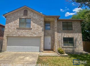 8202 Chestnut Manor Dr, Converse, TX 78109
