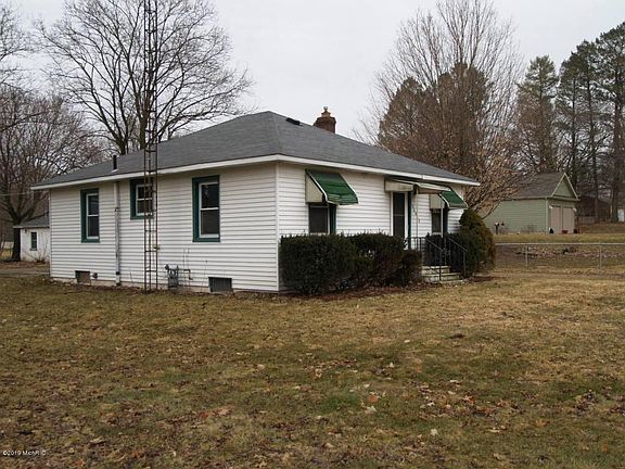 2nd image of 26942 Barber St