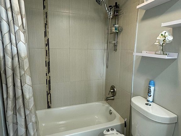 5th image of 9355 SW 8th St APT 417