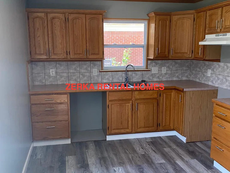 8397 Cappy Ln — Photo 9