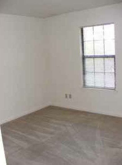 2nd image of 2918 Amanda Dr