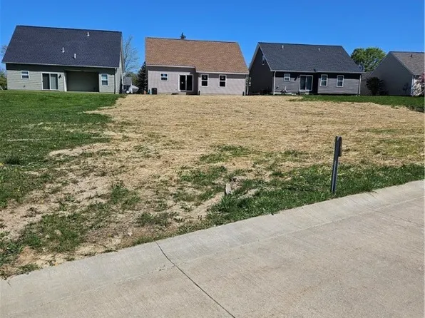 62 Hubbell Way, Bedford, OH 44146