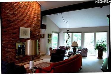 4th image of 839 Windward Dr