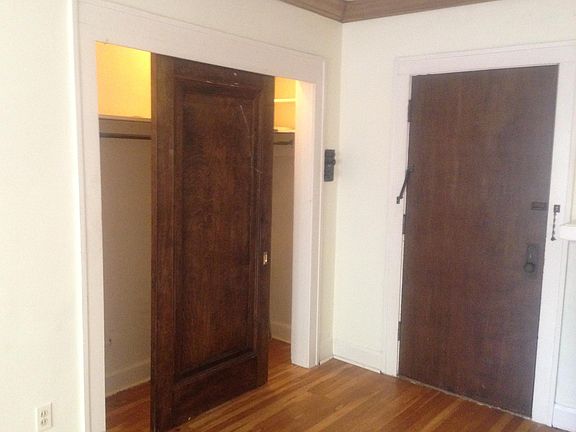 4th image of 14802 Clifton Blvd APT 6