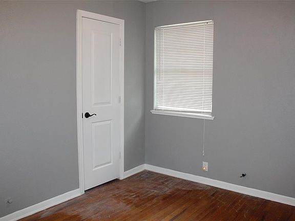5th image of 708 Carver St