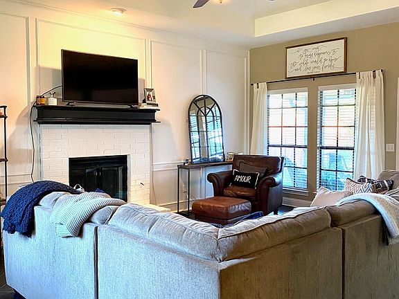 4th image of 3240 Brunchberry Ln