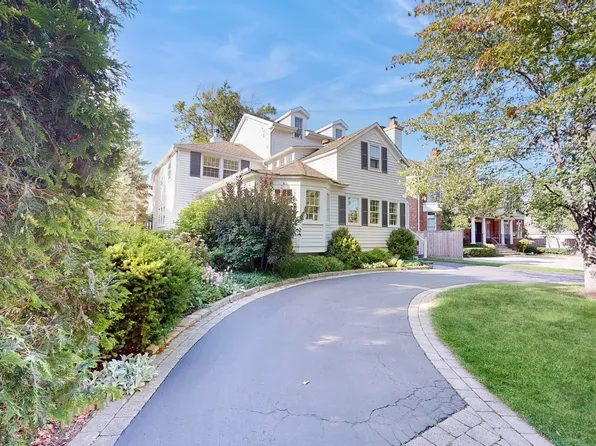 687 Hill Rd, Winnetka, IL 60093