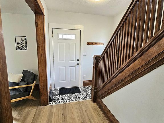 5th image of 1151 Oak Street