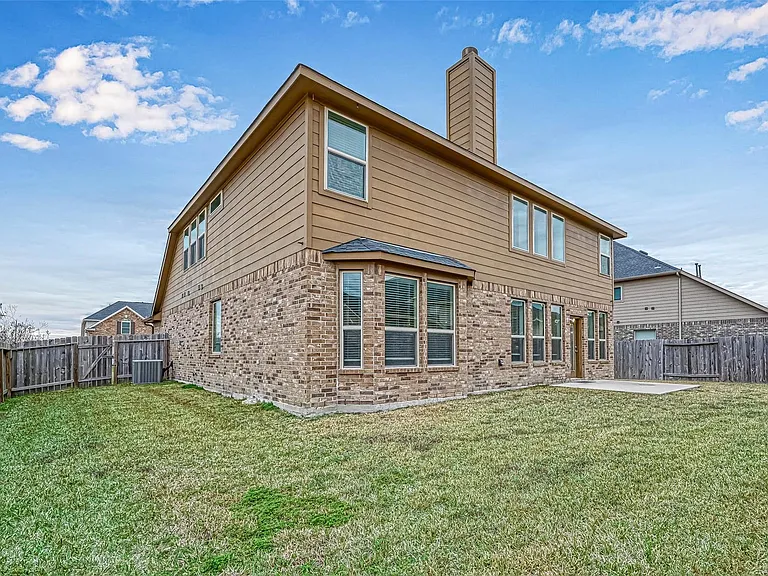 2111 Post Oak Ct — Photo 40