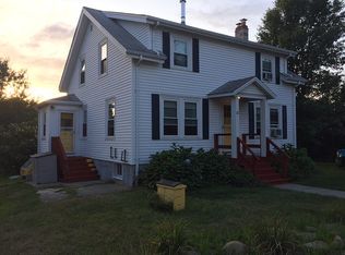 11 Birch Swamp Rd, Warren, RI 02885