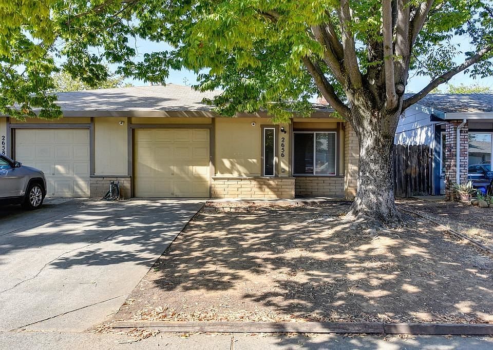 1st image of 2656-2658 Los Nogales Way