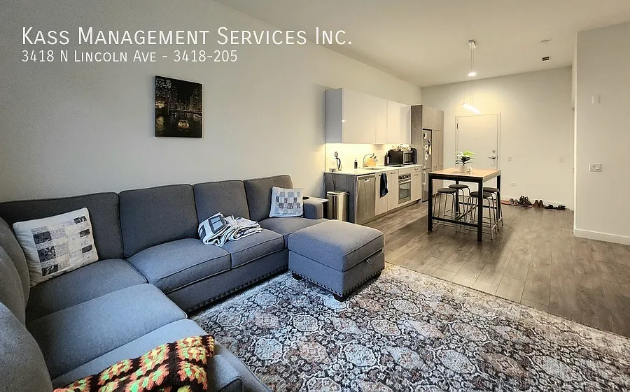 1 Bed in Heart of Lakeview - Gorgeous High End Finishes with Amenities Including Terrace, Gym, Dr... — Photo 4