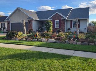 328 Lake Lida Ln, Rochelle, IL 61068