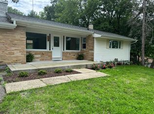 118 Woodward Ave, Geneva, IL 60134