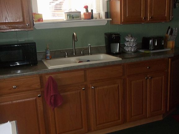 5th image of 1040 Tanglewood Dr