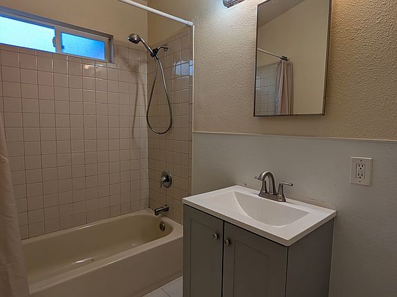 4th image of 4701 Kleefeld Ave