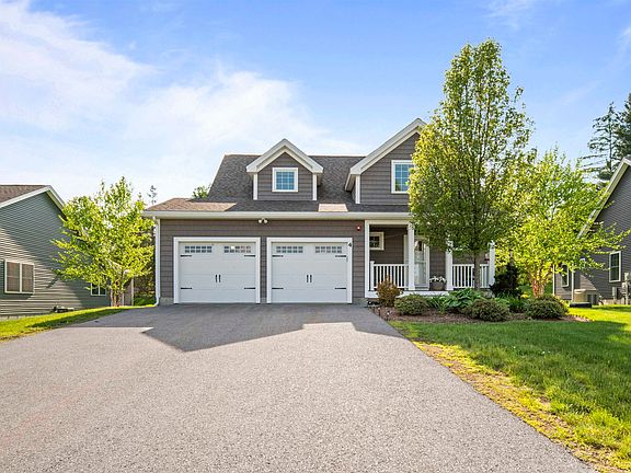 2nd image of 4 Three Ponds Drive