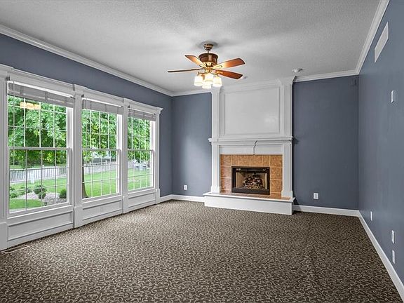 3rd image of 8121 W 131st Pl