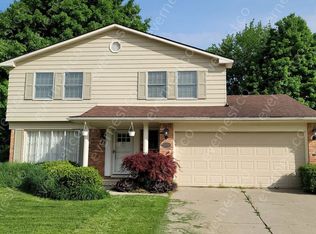 41874 Ridge Rd E, Novi, MI 48375