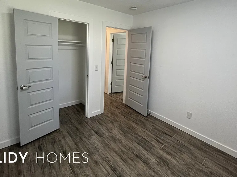 2813 SW 62nd St — Photo 28