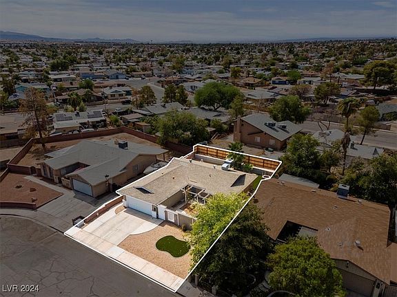 5th image of 4459 Don Quixote St