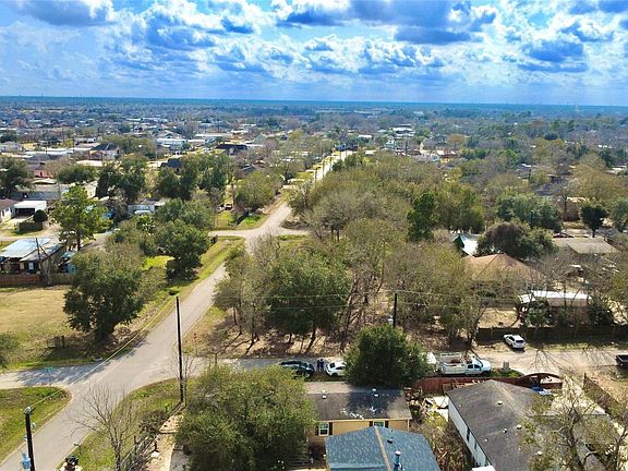 4th image of 0 Teakwood Ave