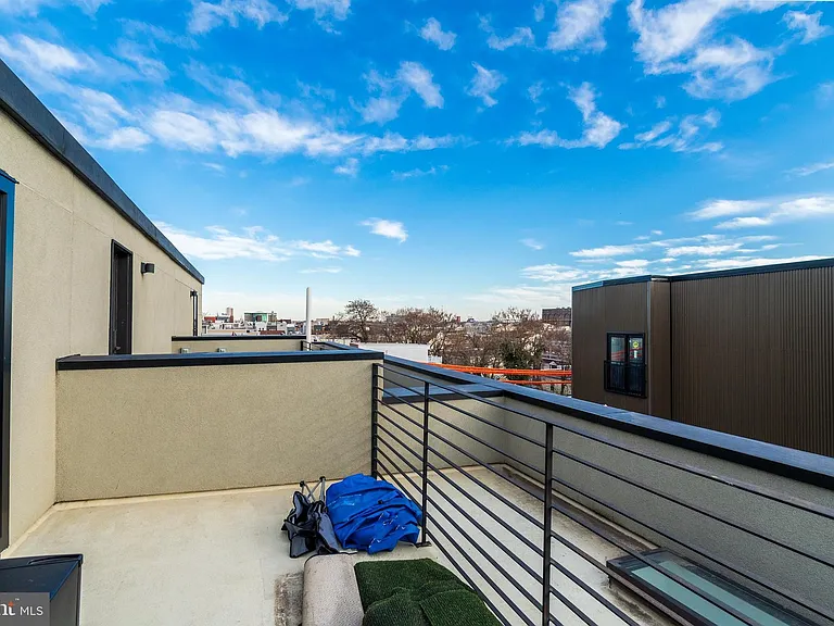 1705 Annin St — Photo 32