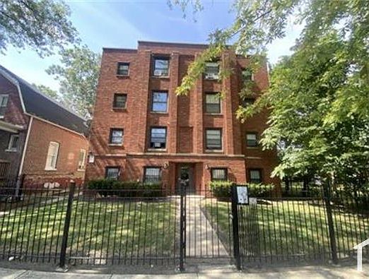 1st image of 6630 S Vernon Ave APT 2S