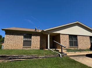 2209 E Main St APT B, Henderson, TX 75652
