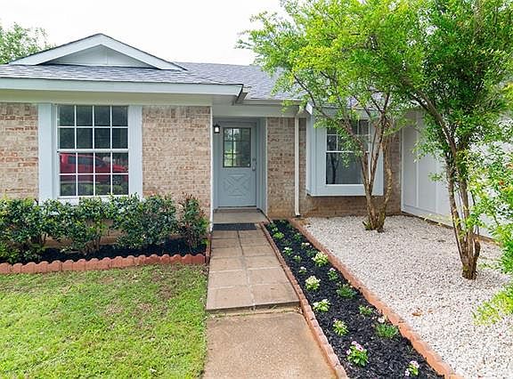2nd image of 4209 Glengate Ct