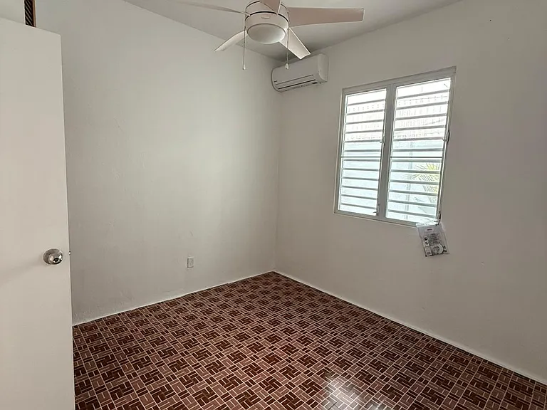 513 Calle Barbe #1 — Photo 11