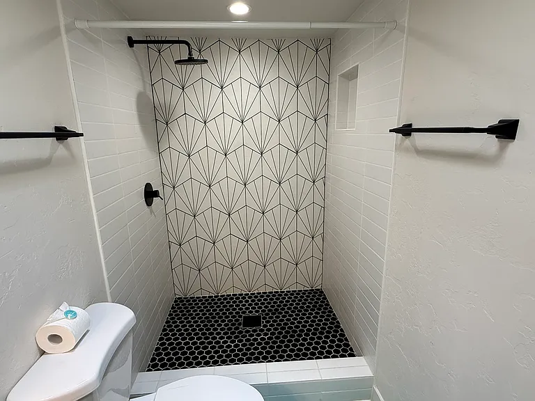 426 S Stratford Dr — Photo 38